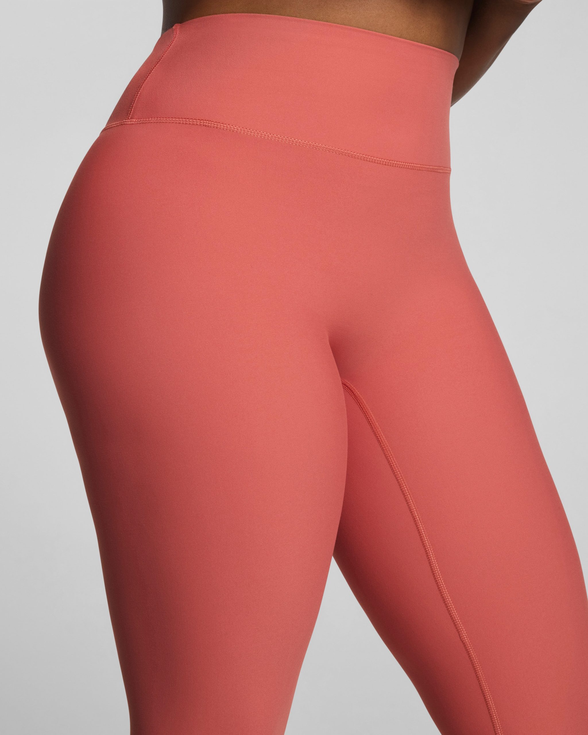 SPANXsmooth? OnForm 7/8 Leggings | Clay - Image 4