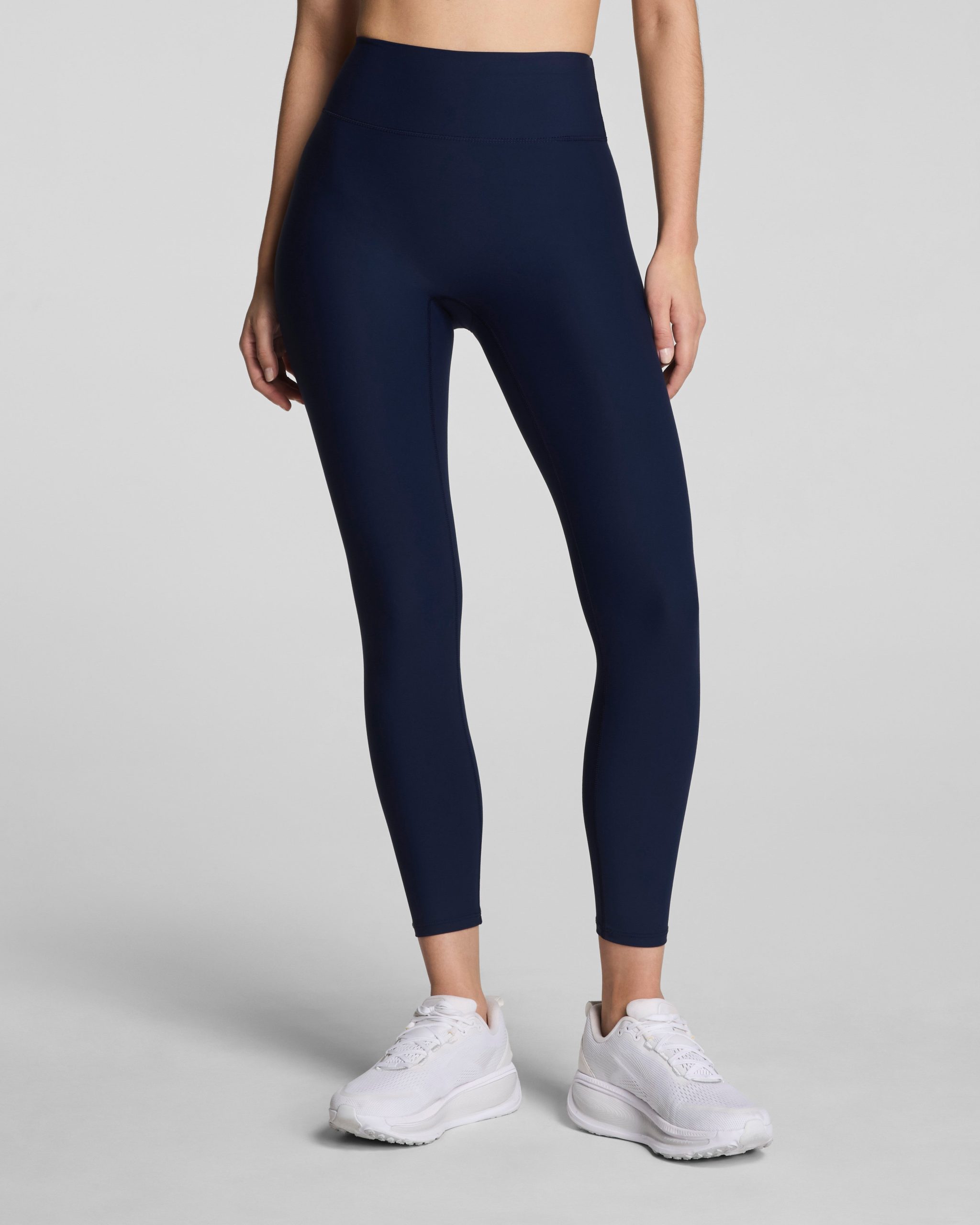 SPANXsmooth? OnForm 7/8 Leggings | Timeless Navy - Image 2