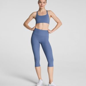 SPANXsmooth?  OnForm Cropped Leggings. 19