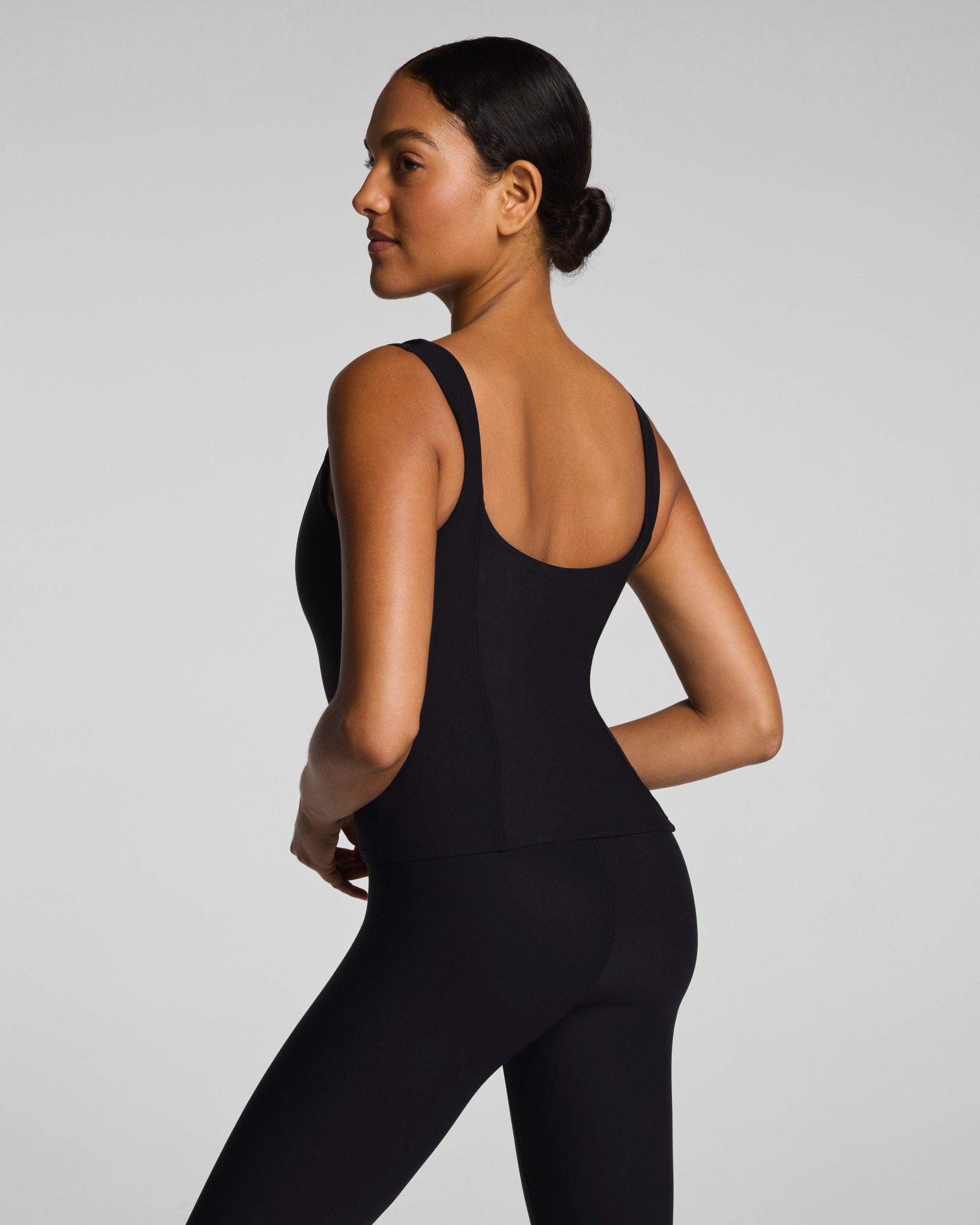 SPANX? OnForm Low-Back Tank | Very Black - Image 2