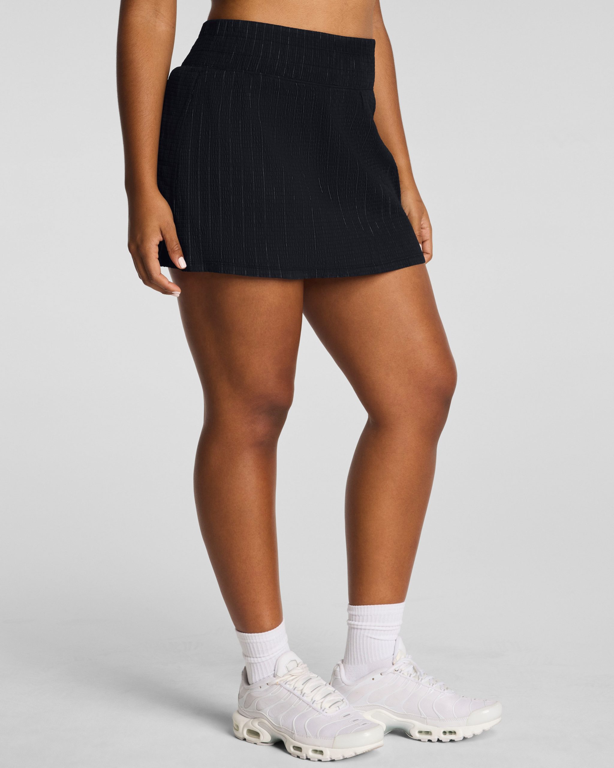 SPANXshape? BoostUp Glow Weave Skort. 14 | Very Black - Image 2