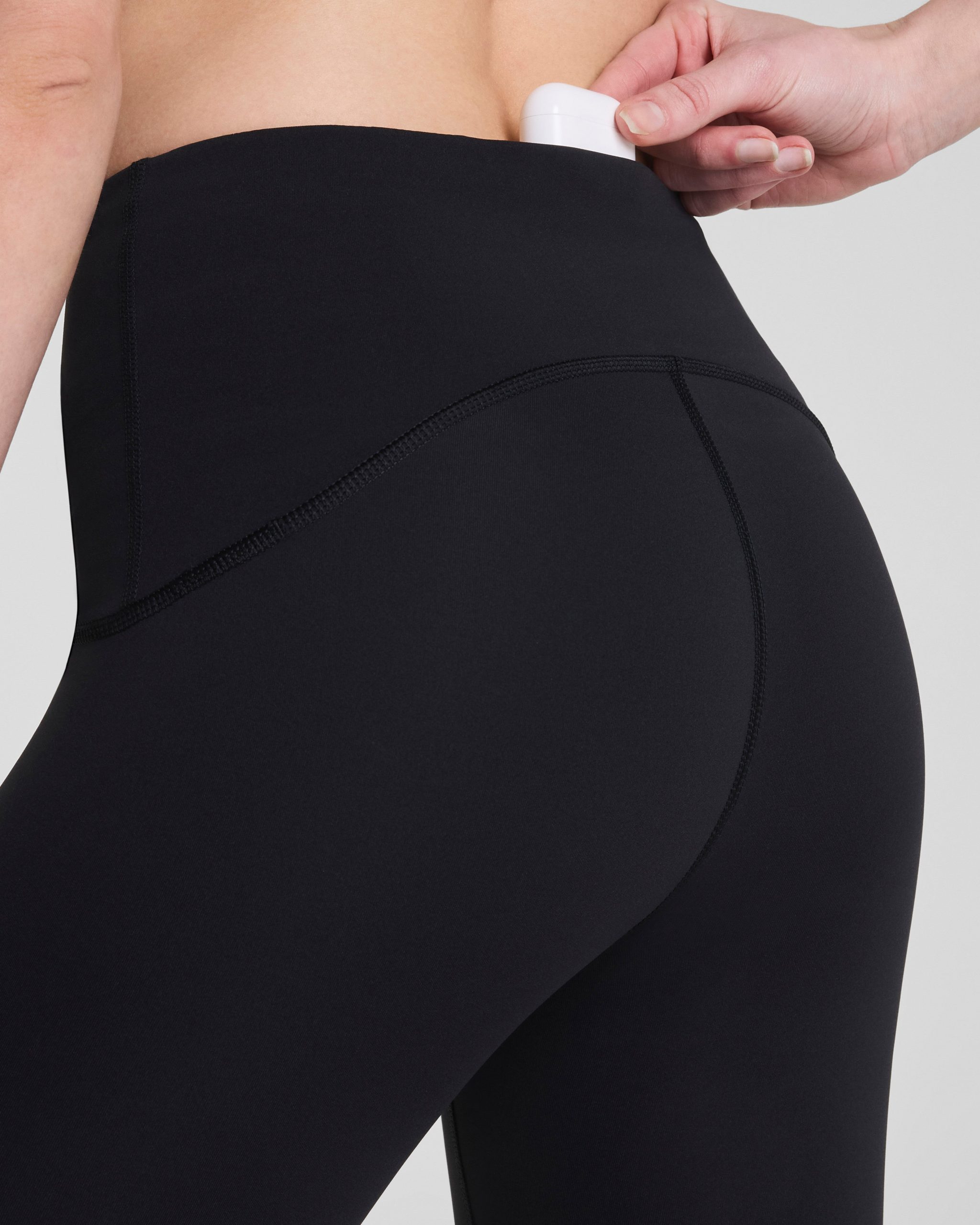 SPANXshape? Booty Boost? Cropped Leggings. 19 | Very Black - Image 5