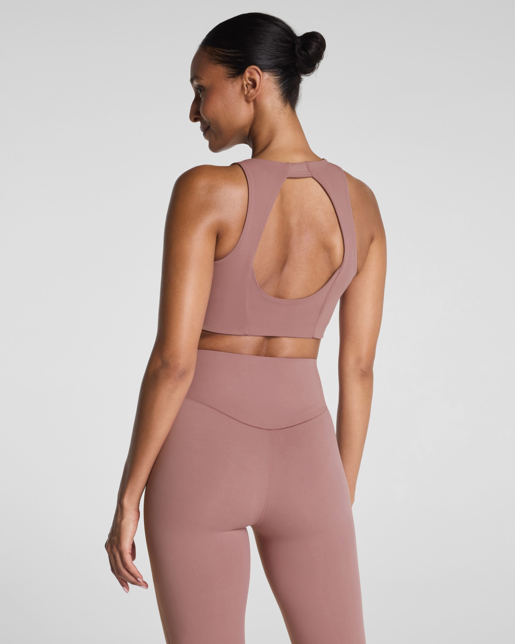 SPANX? PowerPlay Open Back Sports Bra | Rosa - Image 2