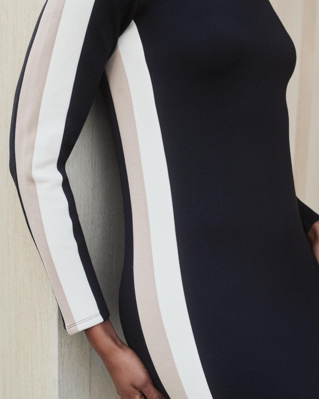 SPANX AirEssentials? Colorblock Maxi Dress | Very Black Stripe - Image 2