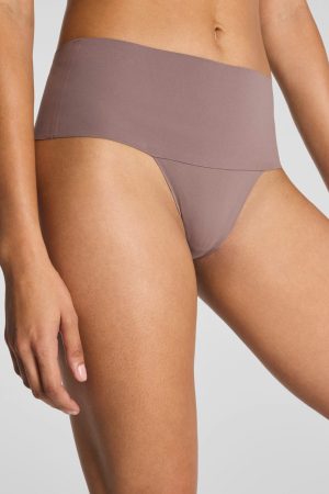 SPANXsupersmooth? Undie-tectable? Thong | Granite