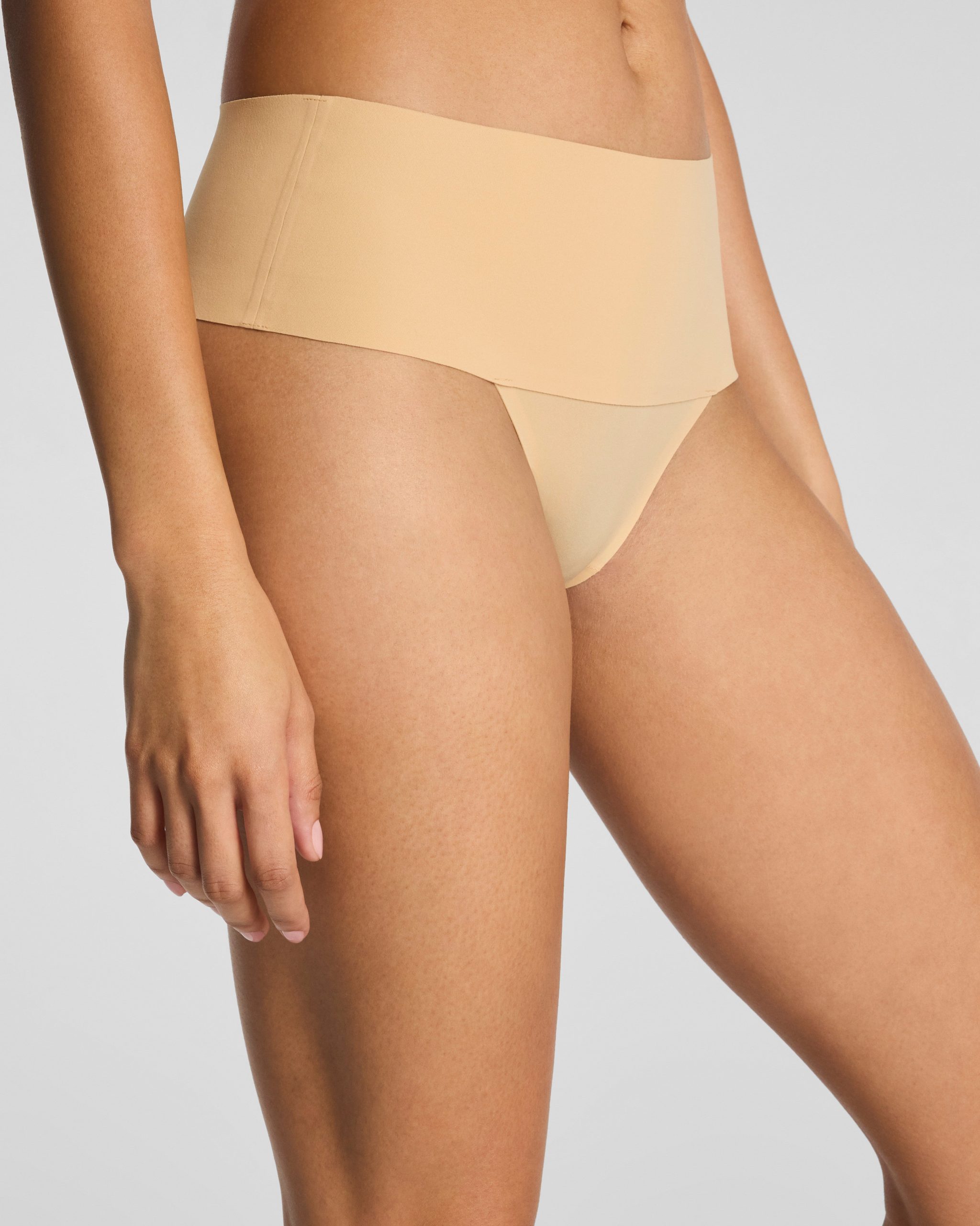 SPANXsupersmooth? Undie-tectable? Thong | Honey