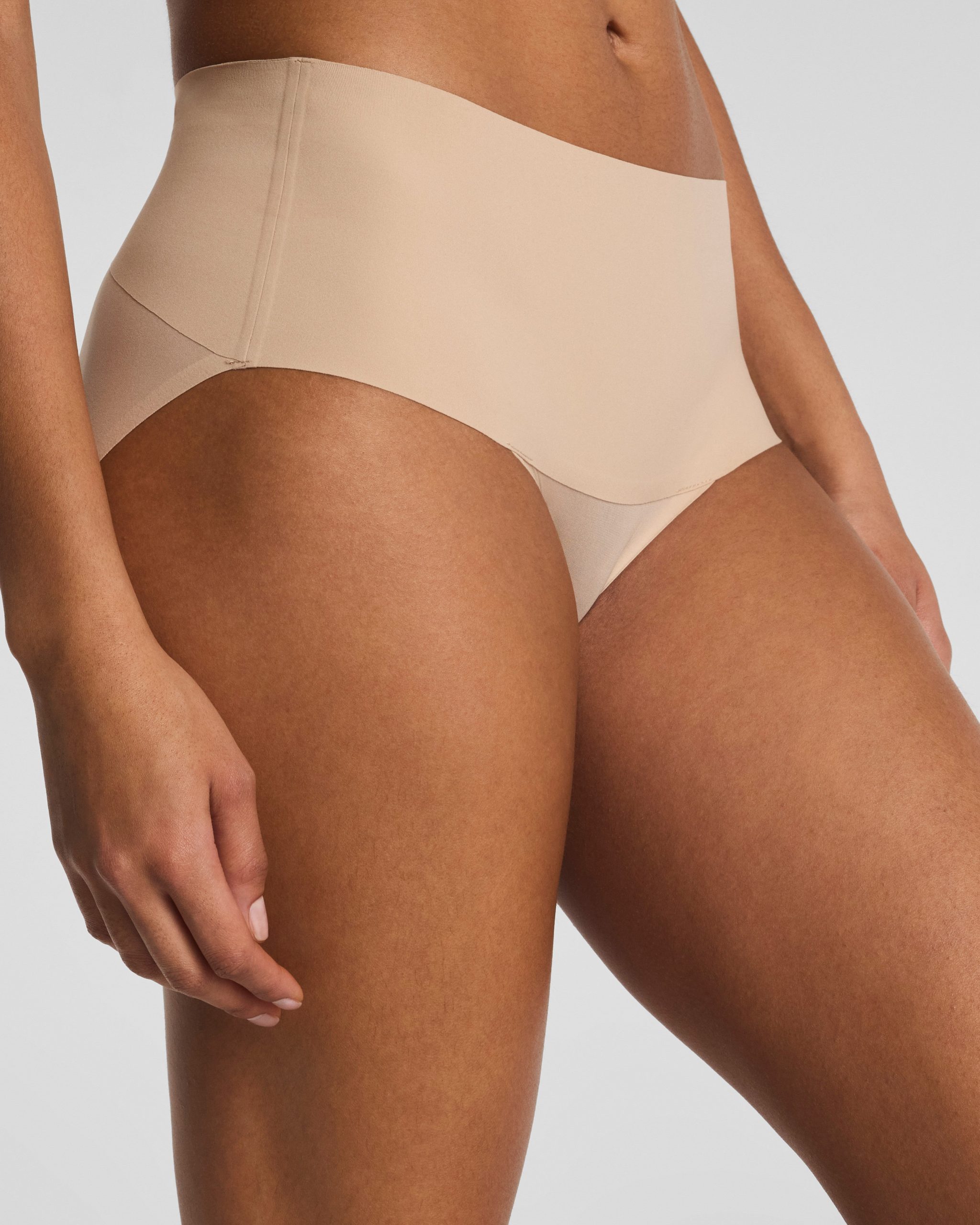SPANXsupersmooth? Undie-tectable? Brief | Chai