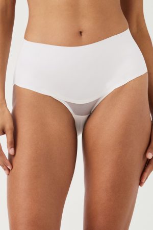 SPANXsupersmooth? Undie-tectable? Brief | Powder