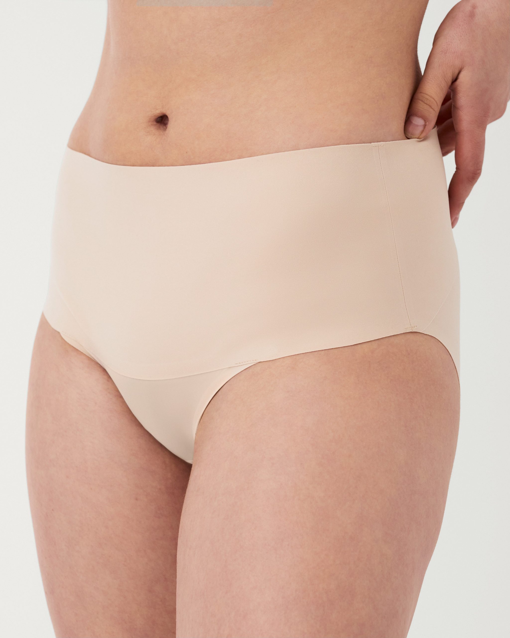 SPANXsupersmooth? Undie-tectable? Brief | Soft Nude