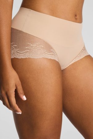 SPANXsupersmooth? Undie-tectable? Lace Hi-Hipster | Chai