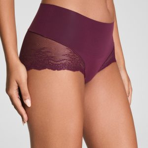 SPANXsupersmooth?  Undie-tectable? Lace Hi-Hipster | Plum Berry
