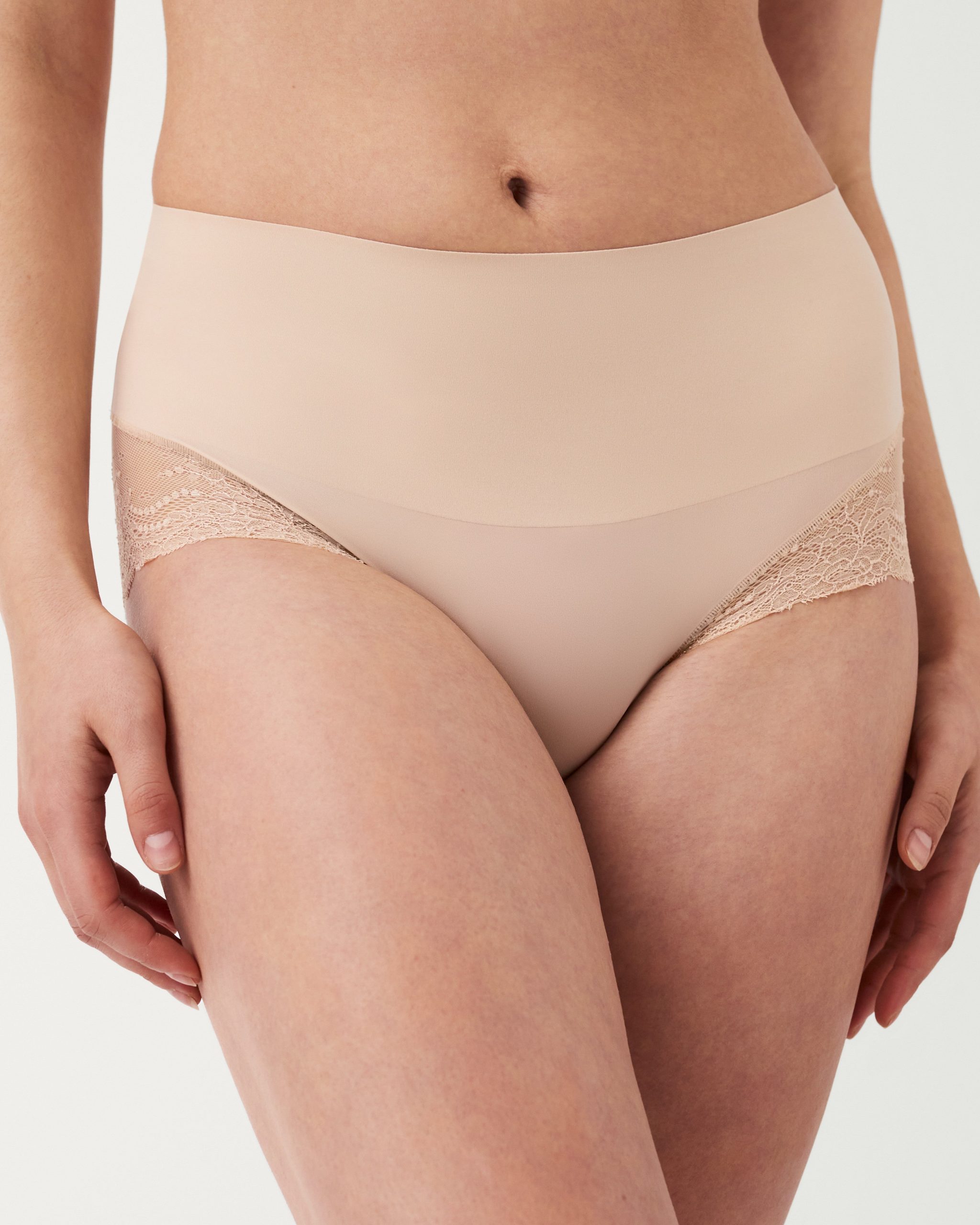 SPANXsupersmooth? Undie-tectable? Lace Hi-Hipster | Soft Nude