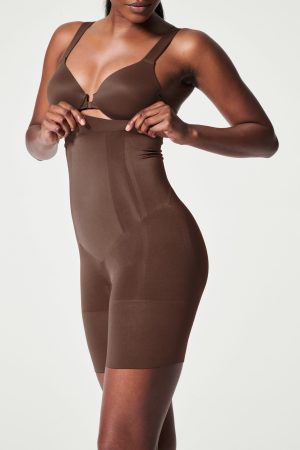SPANXsculpt? OnCore High-Waisted Mid-Thigh Short | Chestnut Brown