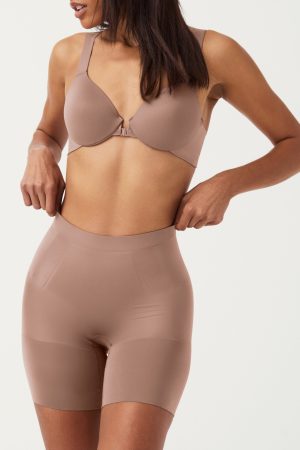SPANXsculpt? OnCore Mid-Thigh Short | Cafe Au Lait
