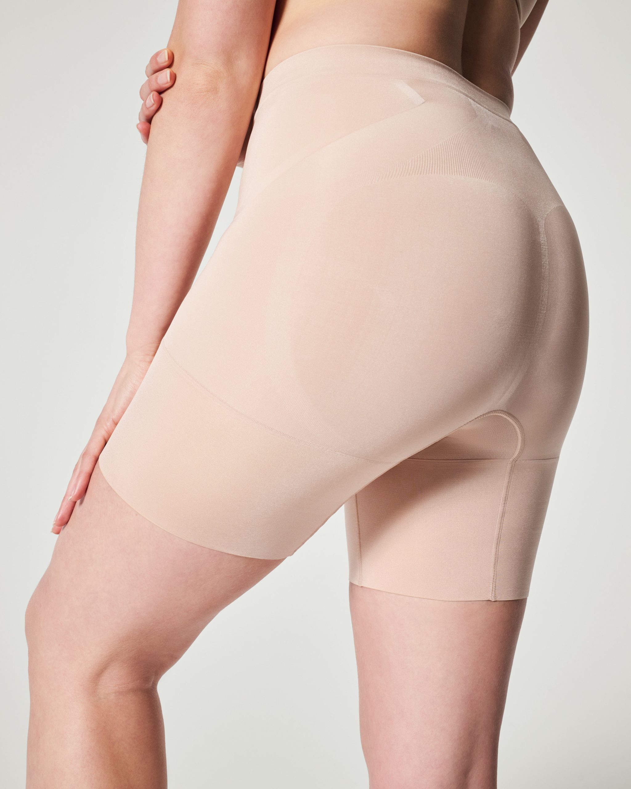 SPANXsculpt? OnCore Mid-Thigh Short | Soft Nude - Image 3